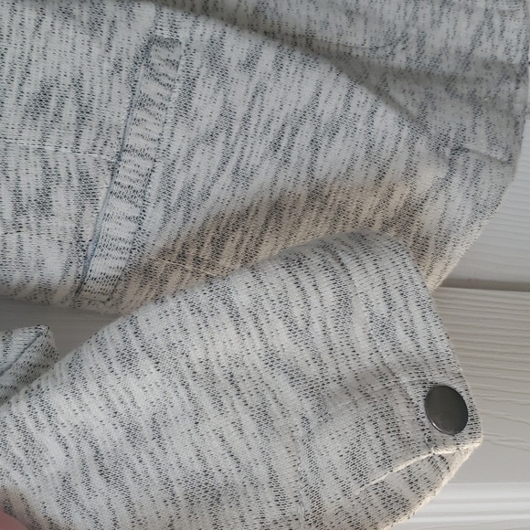 cabi #5102--neo jacket - Picture 4 of 5